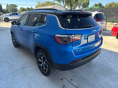 2025 Jeep Compass, $24300. Photo 4