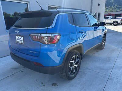 2025 Jeep Compass, $24300. Photo 7