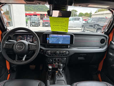 2025 Jeep Gladiator, $45250. Photo 9