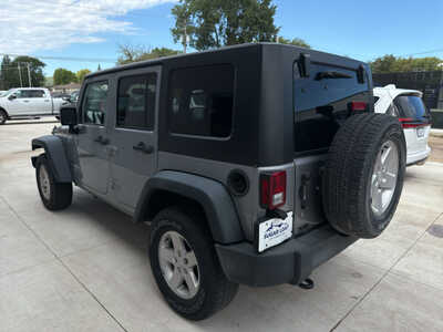 2016 Jeep Wrangler Unlimited, $13600. Photo 4