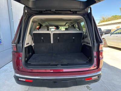 2023 Jeep Wagoneer, $50600. Photo 6