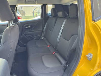 2023 Jeep Renegade, $18600. Photo 10