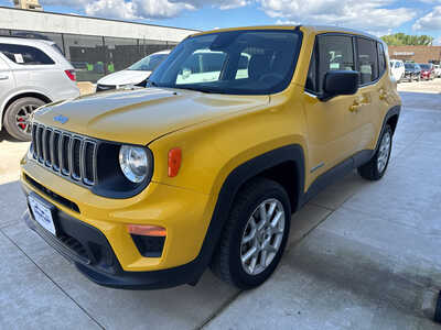 2023 Jeep Renegade, $18600. Photo 3