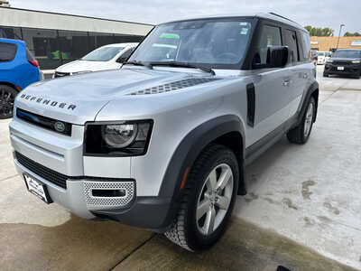 2020 Land Rover Defender, $34990. Photo 3