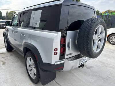 2020 Land Rover Defender, $34990. Photo 4