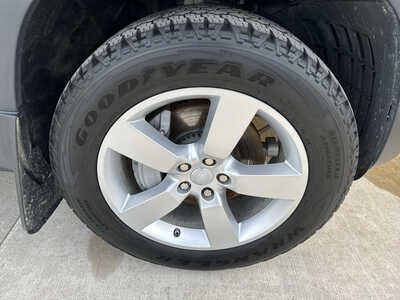 2020 Land Rover Defender, $34990. Photo 8