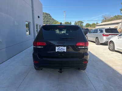 2018 Jeep Grand Cherokee, $16990. Photo 5