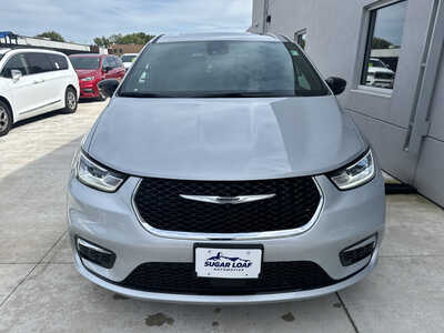 2026 Chrysler Pacifica, $33550. Photo 2