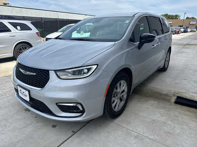 2026 Chrysler Pacifica, $33550. Photo 3