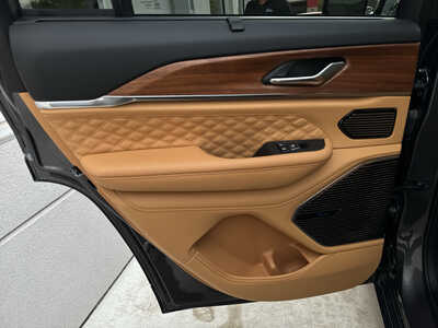 2025 Jeep Grand Cherokee, $49990. Photo 12
