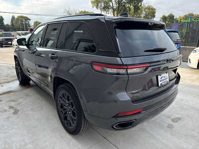 2025 Jeep Grand Cherokee, $49990. Photo 4