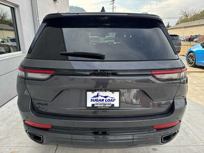 2025 Jeep Grand Cherokee, $49990. Photo 5