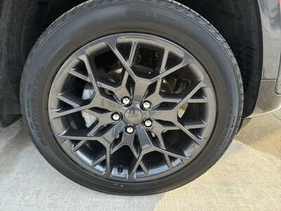2025 Jeep Grand Cherokee, $49990. Photo 8