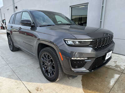 2025 Jeep Grand Cherokee, $49990. Photo 1