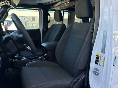 2026 Jeep Wrangler, $41600. Photo 8