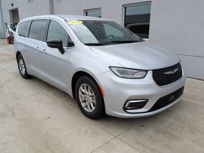 2026 Chrysler Pacifica, $30600. Photo 1