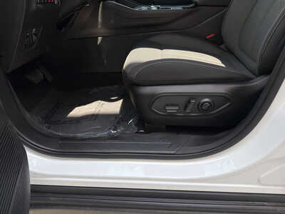 2026 Jeep Cherokee, $34220. Photo 12