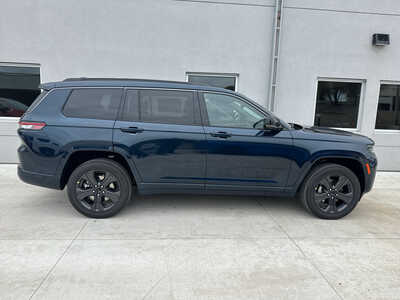2027 Jeep Grand Cherokee L, $58535. Photo 7
