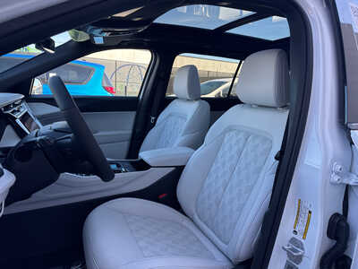 2026 Jeep Cherokee, $39220. Photo 9