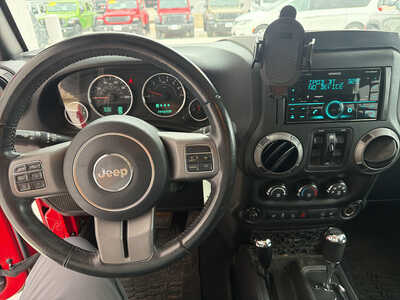 2016 Jeep Wrangler, $13990. Photo 9