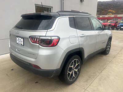 2025 Jeep Compass, $21990. Photo 2
