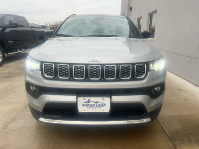 2025 Jeep Compass, $21990. Photo 6