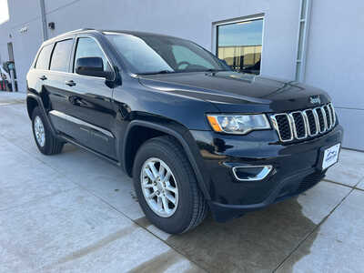 2020 Jeep Grand Cherokee, $18600. Photo 1
