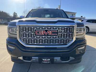 2017 GMC 1500 Crew Cab, $23500. Photo 3