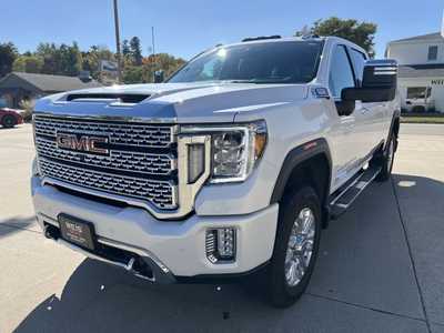 2023 GMC 3500 Crew Cab, $68000. Photo 4