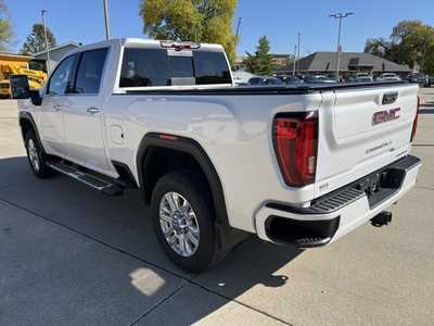 2023 GMC 3500 Crew Cab, $68000. Photo 6
