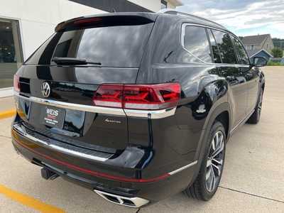 2023 Volkswagen Atlas, $38500. Photo 8