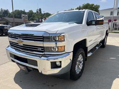 2019 Chevrolet 3500 Crew Cab, $42500. Photo 4