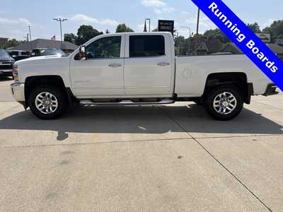 2019 Chevrolet 3500 Crew Cab, $42500. Photo 5