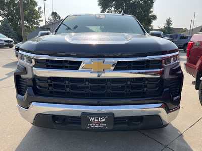 2022 Chevrolet 1500 Crew Cab, $36800. Photo 3