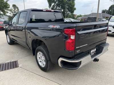 2022 Chevrolet 1500 Crew Cab, $36800. Photo 6