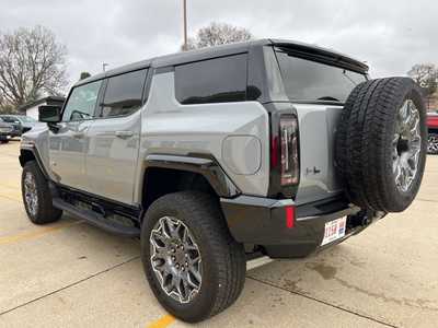2025 GMC Hummer EV, $107920. Photo 6