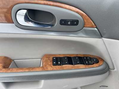 2009 Buick Enclave, $9500. Photo 9