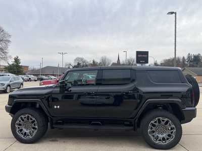2025 GMC Hummer EV, $107790. Photo 5