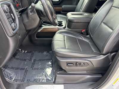 2021 Chevrolet 2500 Crew Cab, $57400. Photo 12