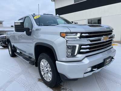 2021 Chevrolet 2500 Crew Cab, $57400. Photo 2