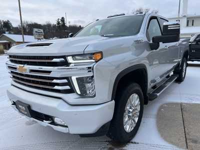 2021 Chevrolet 2500 Crew Cab, $57400. Photo 4