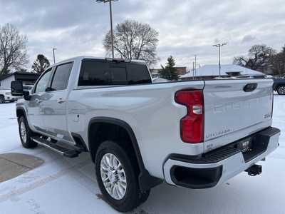 2021 Chevrolet 2500 Crew Cab, $57400. Photo 6