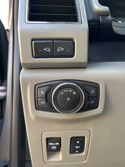 2018 Ford F150 Crew Cab, $30500. Photo 12