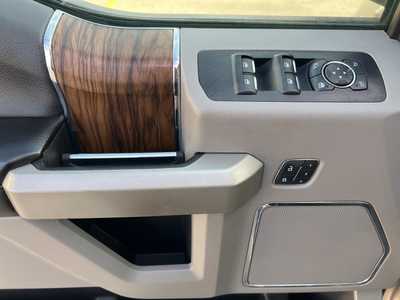 2018 Ford F150 Crew Cab, $30500. Photo 9