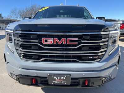 2025 GMC 1500 Crew Cab, $72200. Photo 3