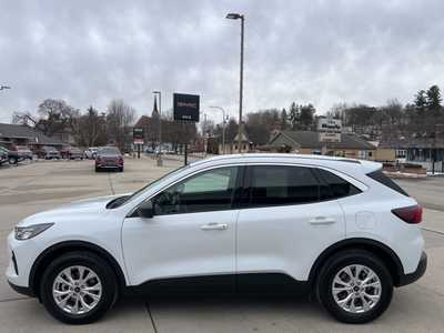 2024 Ford Escape, $26199. Photo 5