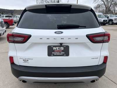 2024 Ford Escape, $26199. Photo 7