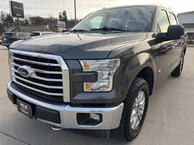 2017 Ford F150 Crew Cab, $23700. Photo 4