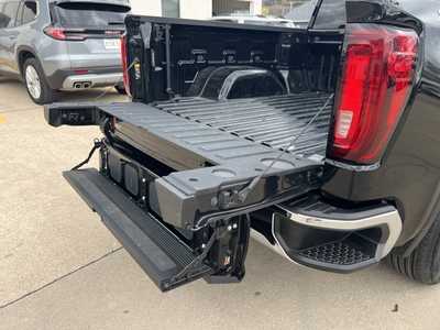 2024 GMC 1500 Crew Cab, $49500. Photo 10