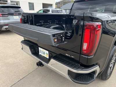 2024 GMC 1500 Crew Cab, $49500. Photo 11